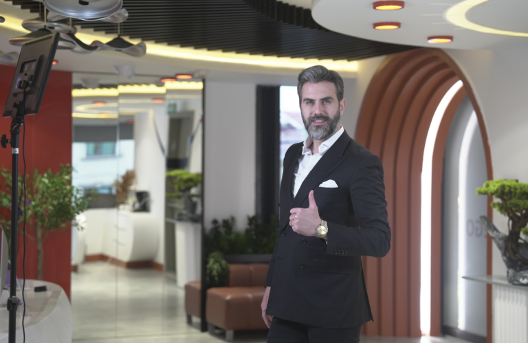 Clinic EGO, diş sağlığı alanındaki üstün başarısını uluslararası düzeyde bir ödül ile taçlandırdı.