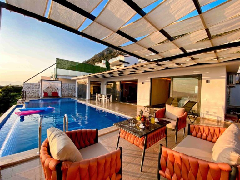 Kalkan’da Lüks ve Konforlu Tatil İçin Villa Hanımeli