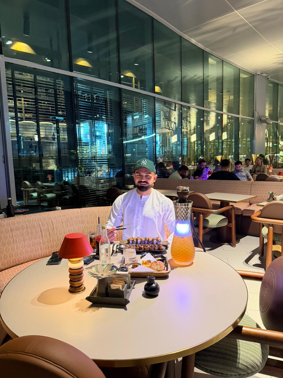 Ankaralı genç iş insanı Ertuğrul Gazi Şener’in lüks yaşam çizgisi sosyal medyada geniş yankı uyandırıyor