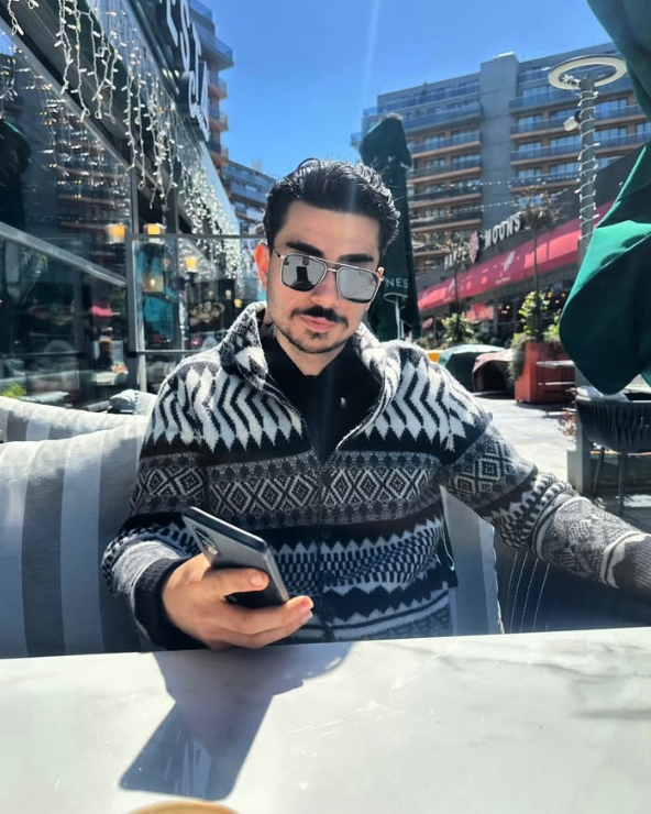Efecan “ECAN4” Çayır Kimdir?