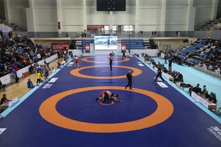 Spor Tesisiniz İçin En Güvenli Zemin Çözümleri: Yeni Nesil Güreş Minderleri